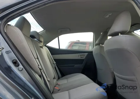 2015 Toyota Corolla L z USA, uszkodzony, nr VIN 2T1BURHE5FC306997